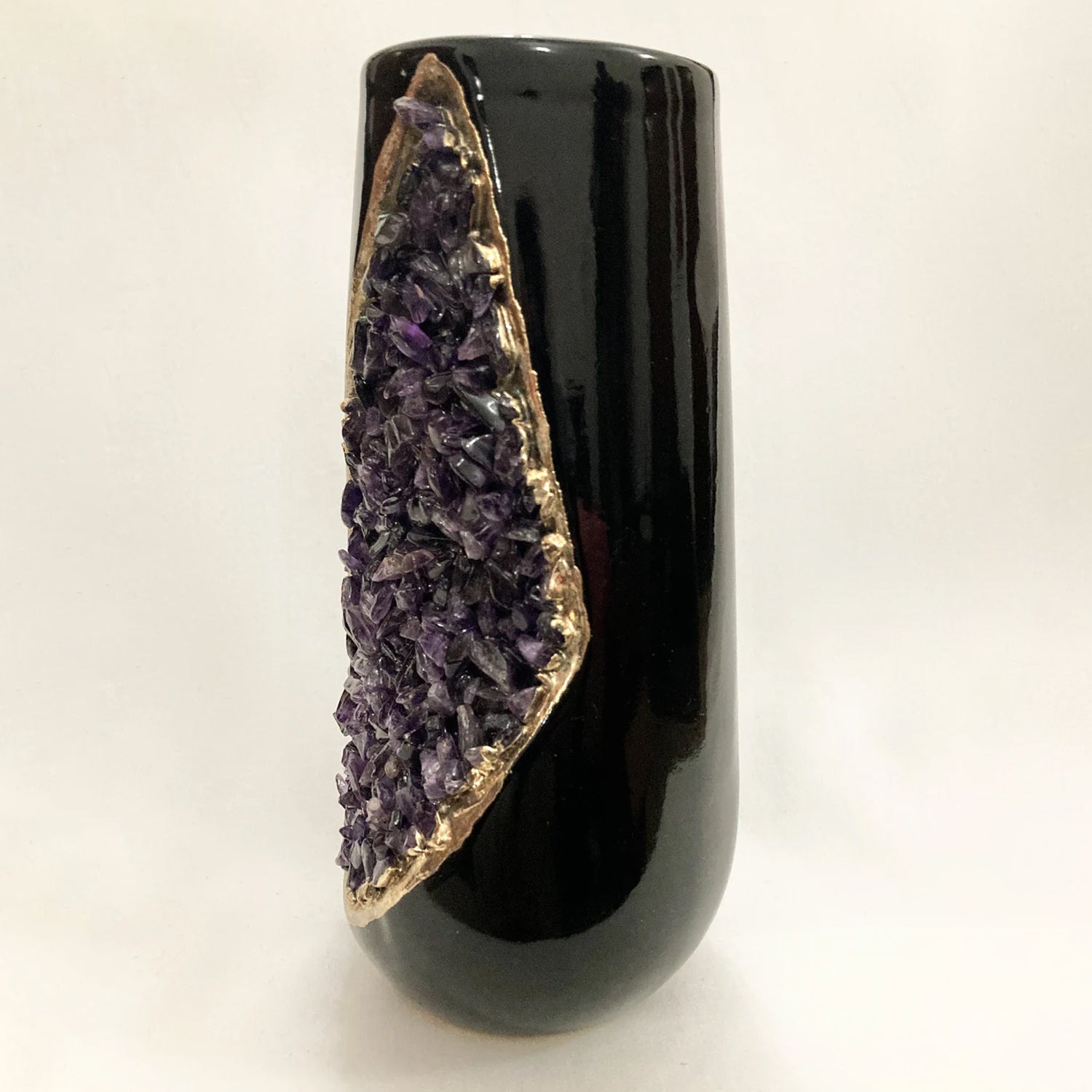 Set of two black ceramic vases with agate crystals product image 5