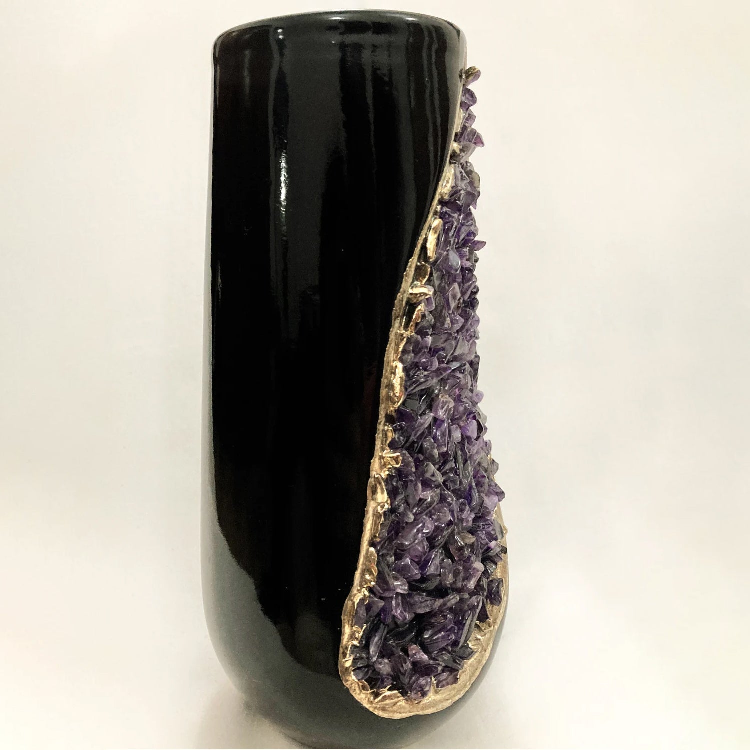 Set of two black ceramic vases with agate crystals product image 6